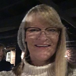 Meet your Posher, Shirlee